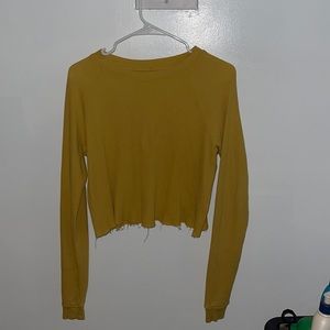 Cropped long sleeve shirt